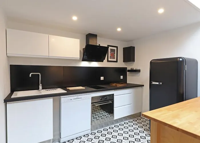 Du Grand Cerf Montaigu-Vendee